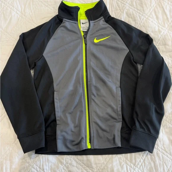 Nike Black and Gray Tracksuit with Neon Yellow Details (7) - Picture 2 of 7